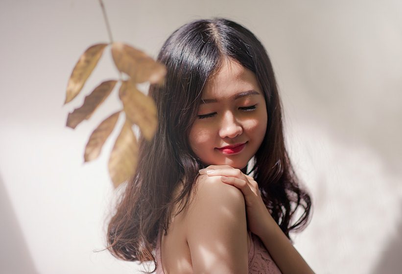 Cover Image for 10 Kebiasaan Ini Dapat Merusak Kulit Wajah Kamu Lho | Beauty Moms